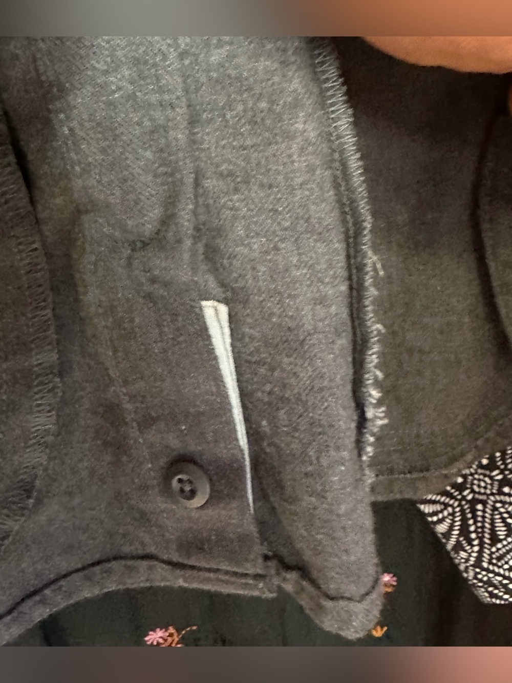 Duluth Trading Co Button-Front Long Sleeve Utility Shirt Jacket - Charcoal - Picture 10 of 10